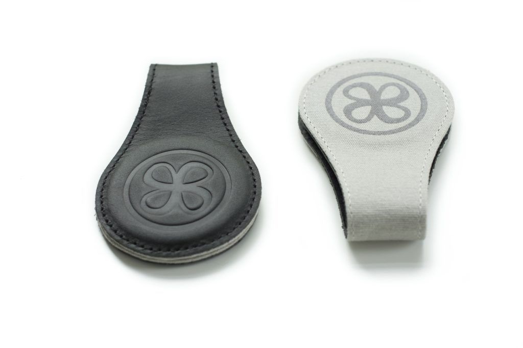 Cloby Magnetische Swaddle Clip - Zwart Leer - Swaddle Clips - MamaMilla