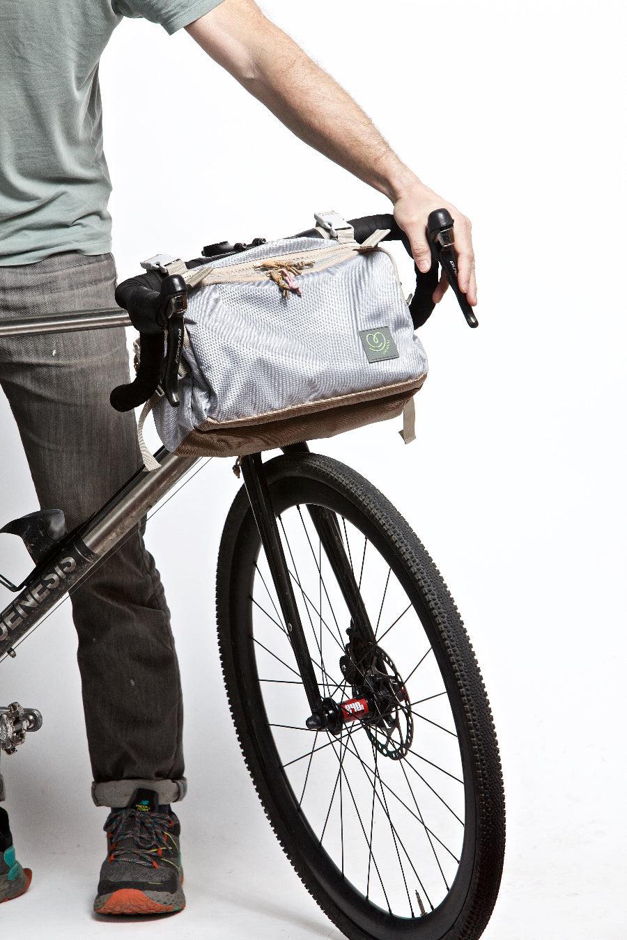 Love radius - CaravanBag - Multibag en heupdrager in één - Grijs - Luiertas - MamaMilla