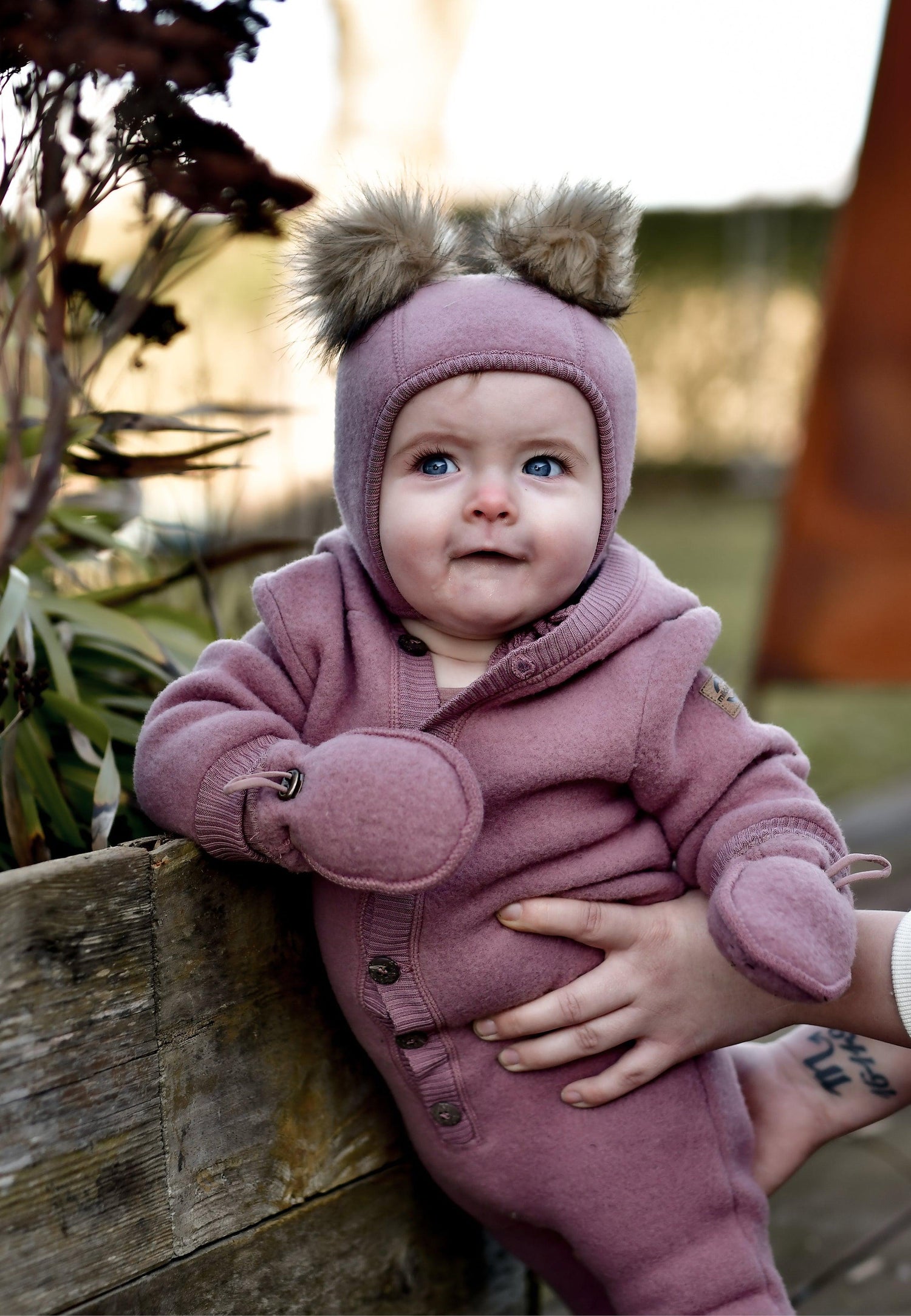 Mikk-line coureurspak met capuchon in wol - Burlwood - coureurspak - MamaMilla