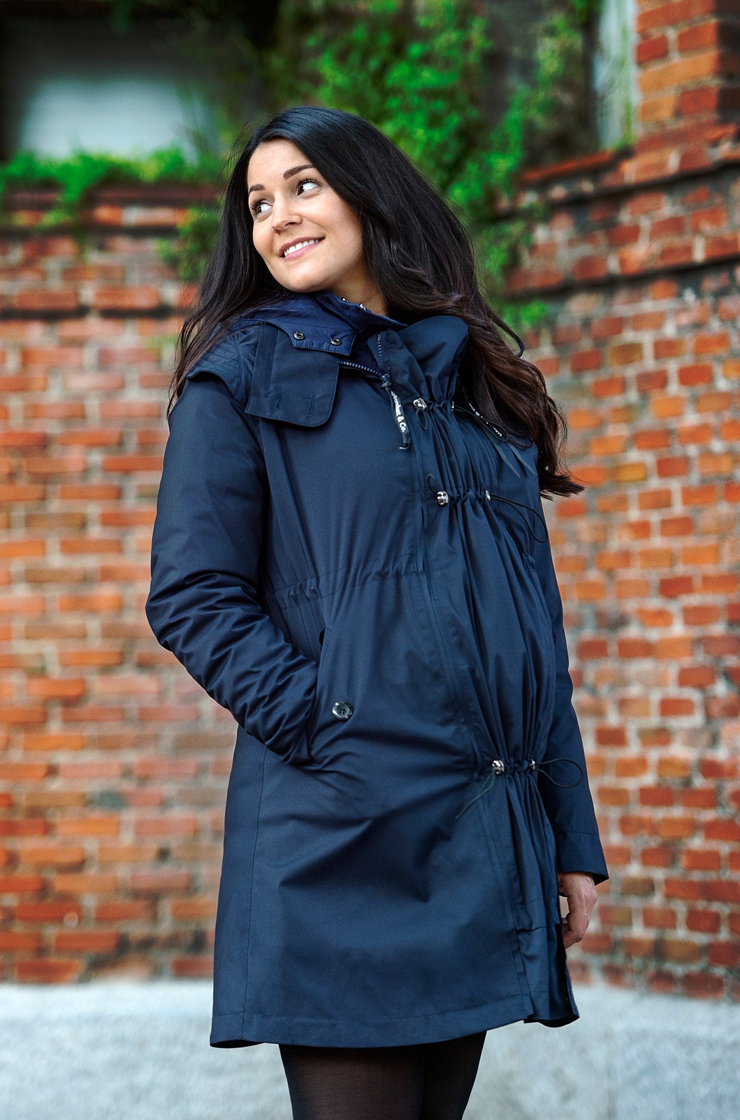 Wombat &amp; Co. KOWARI 4-in-1 zwangerschaps-/draagjack voor het hele jaar - Marineblauw - Draagjack - MamaMilla