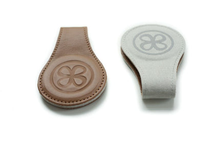 Cloby Magnetische Swaddle Clip - Bruin Leer - Swaddle Clips - MamaMilla