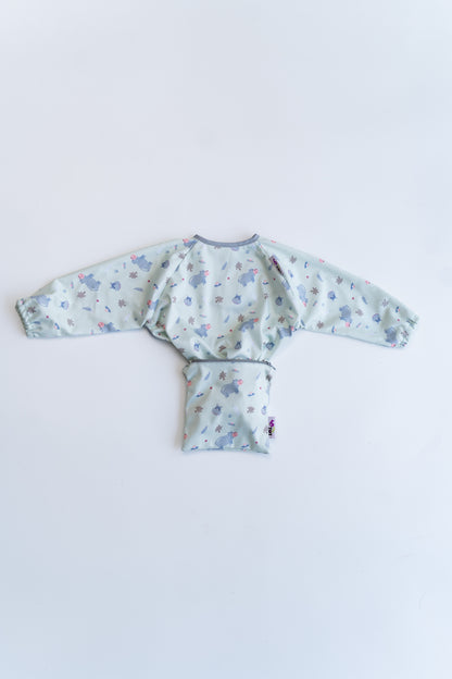 Tidy Tot Slab met Zuignap (lange mouwen) - Blauw Hippo - Slab met mouwen - MamaMilla