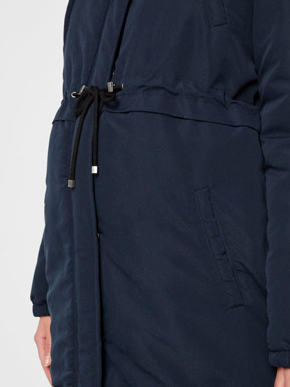 Mamalicious Zwangerschapsparkajas - Jessa - Marineblauwe blazer - Zwangerschapsjas - MamaMilla